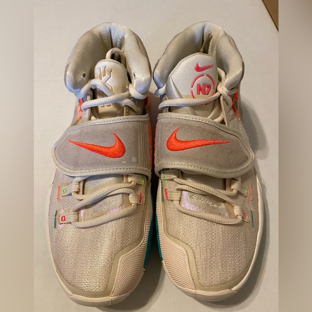 Nike KYRIE 6 N7 Light Cream Sail Electric Basketball CW1785 200 Size 7 VGC